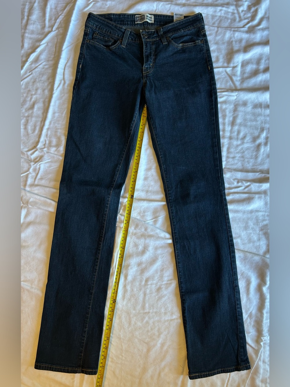 Signature by Levi Strauss Women's Straight Leg Stretch Jeans - Deep Indigo